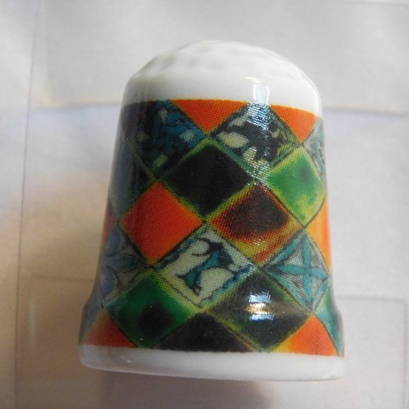 Vintage Palais des Papes Thimble - Picture 6 of 7